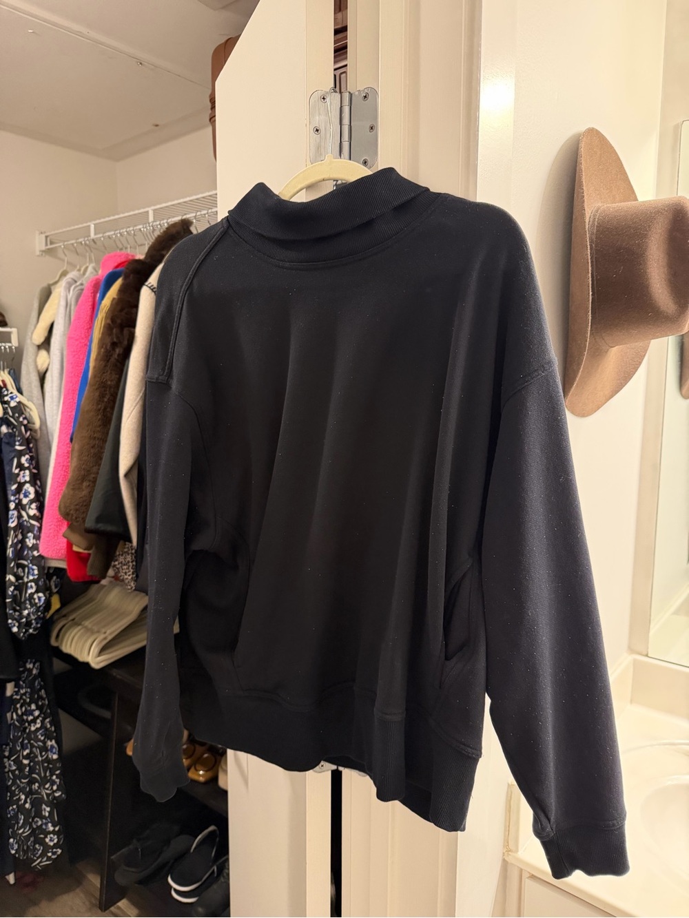 ALO mock neck sweatshirt